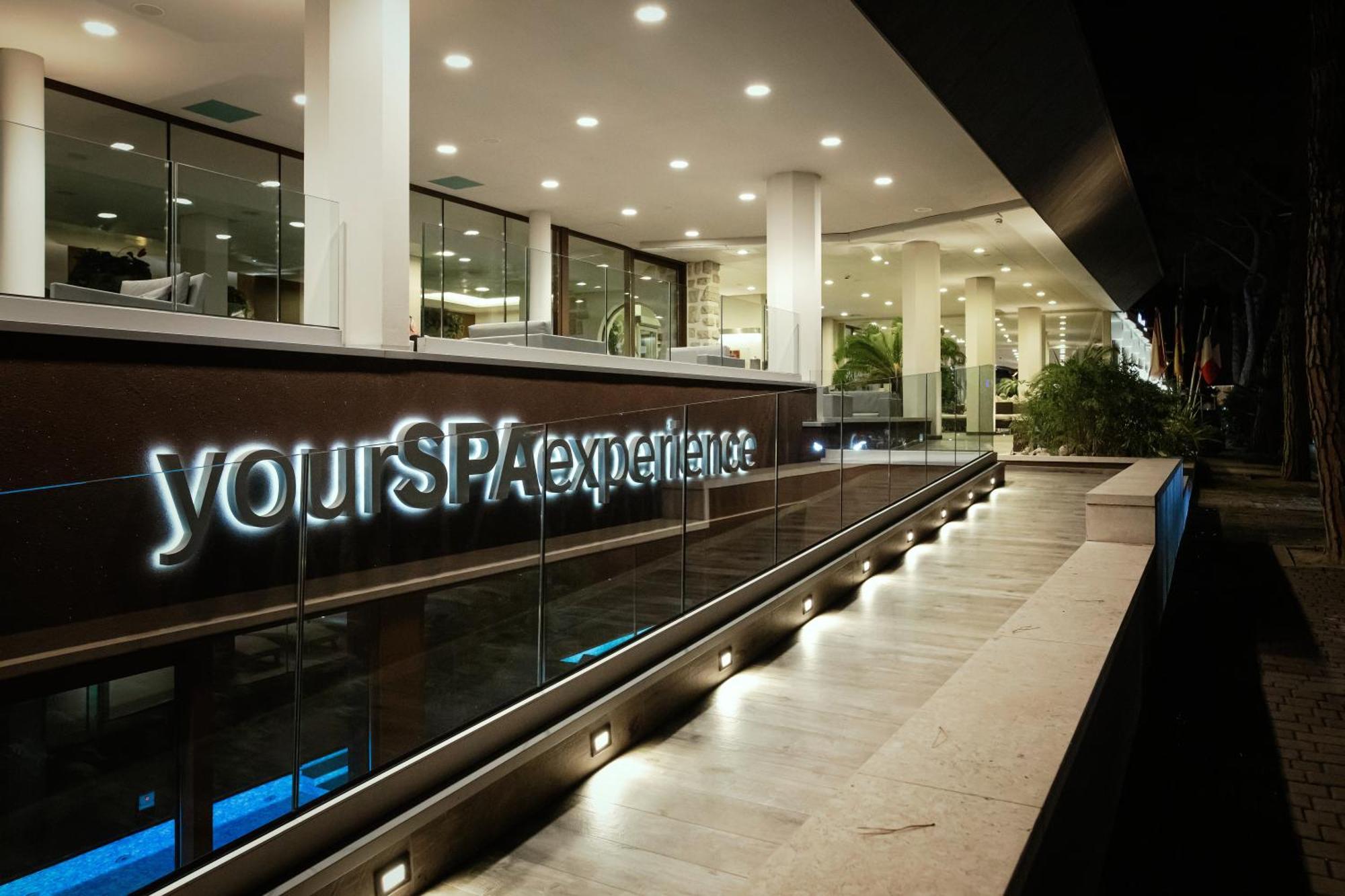 Hotel Leonardo Da Vinci Wellness Spa Bibione Luaran gambar