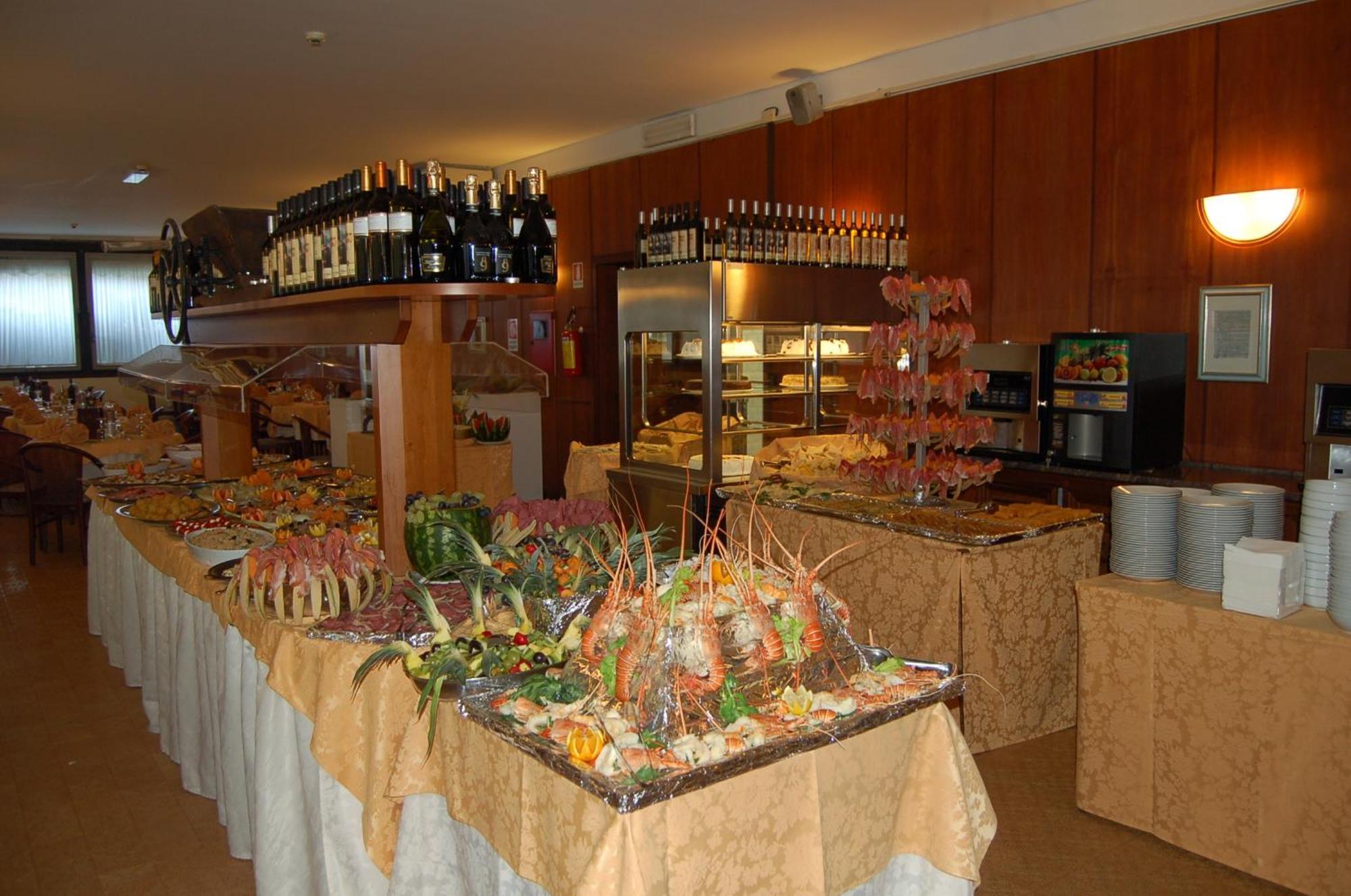 Hotel Leonardo Da Vinci Wellness Spa Bibione Luaran gambar